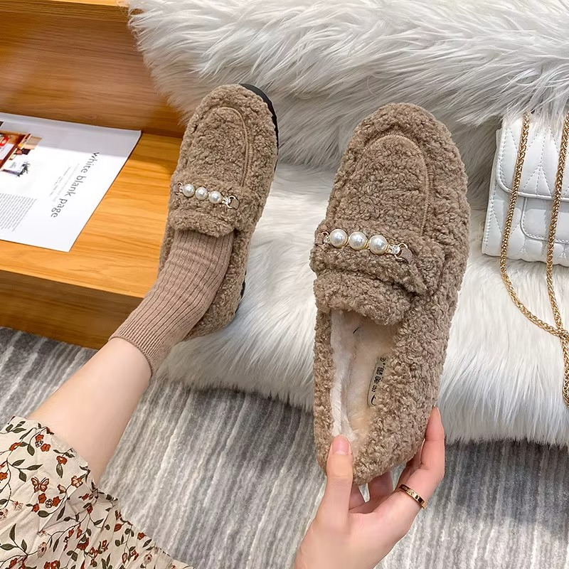 Isaline™ Slippers