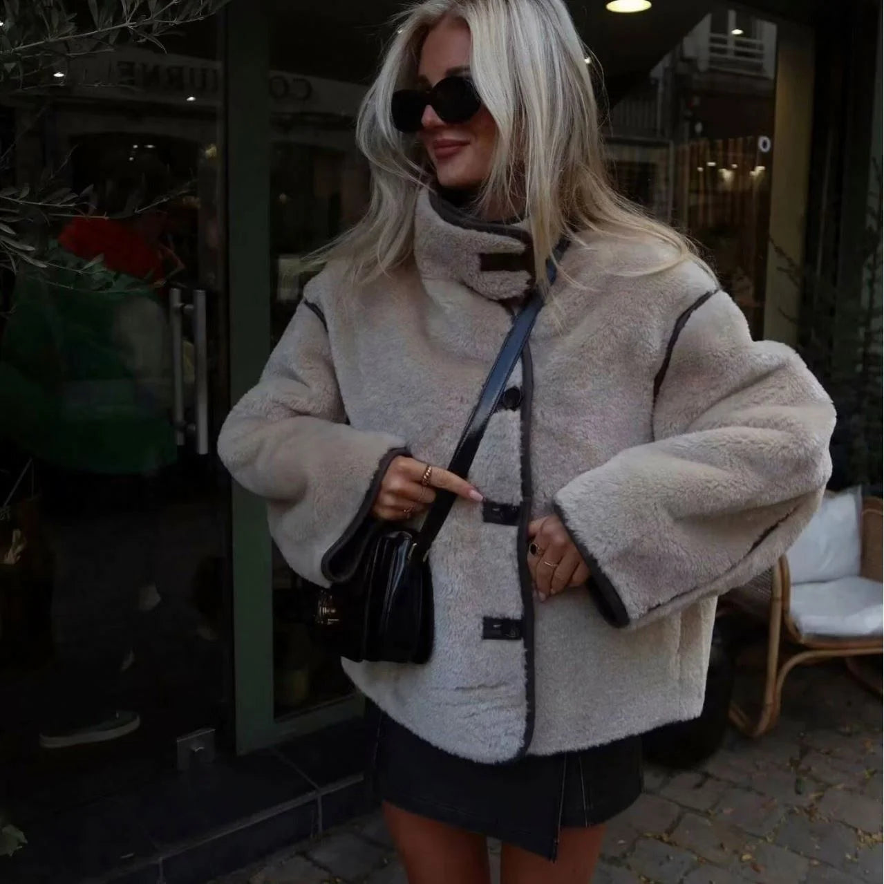 Liora™ – Warme Teddy Jas