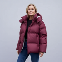 Elyra™ – Dikke Gewatteerde Winterjas met Capuchon