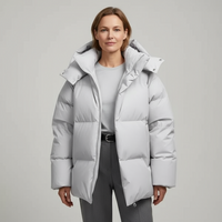 Elyra™ – Dikke Gewatteerde Winterjas met Capuchon