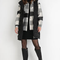 Giulia – Minimalistische Zwarte Hoge Laarzen